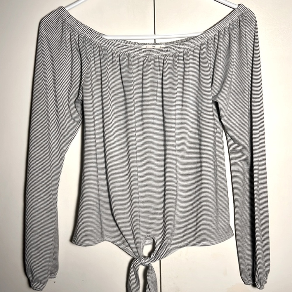 Ivy & Main Off The Shoulder Womens Top Medium